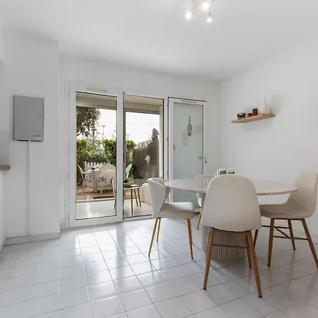 The Formentera Bypom, Parking, Plage, Terrasse Agde